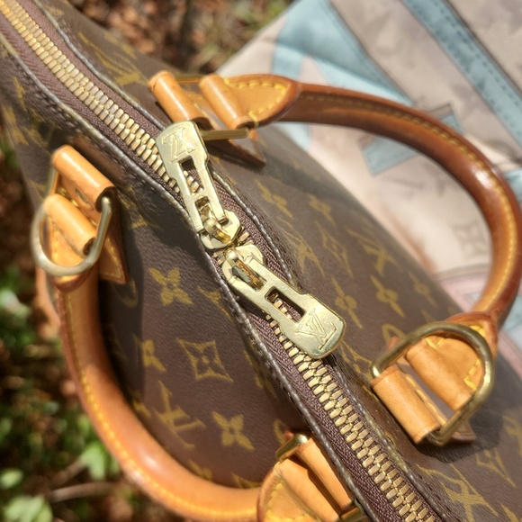 `ღ´- ♥ -`ღ´ Authentic Louis Vuitton Monogram Alma `ღ´- ♥ -`ღ´ GREAT CONDITION - Picture 4 of 17